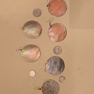 Lot of 3 shell earrings